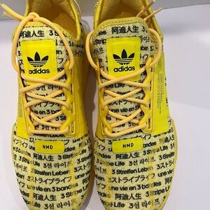 Adidas originals NMD V2 All Over Print Yellow FZ6231 Men size 9